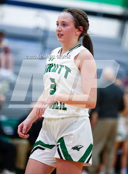Thumbnail 2 in Duchesne @ Skutt Catholic photogallery.