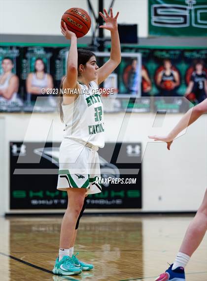 Thumbnail 3 in Duchesne @ Skutt Catholic photogallery.