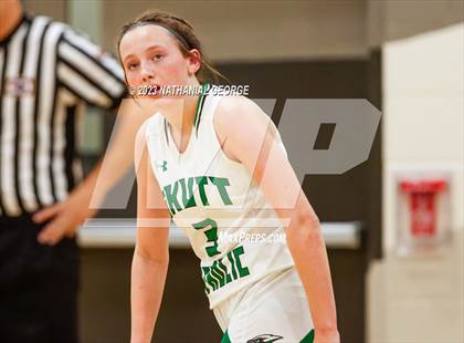 Thumbnail 1 in Duchesne @ Skutt Catholic photogallery.