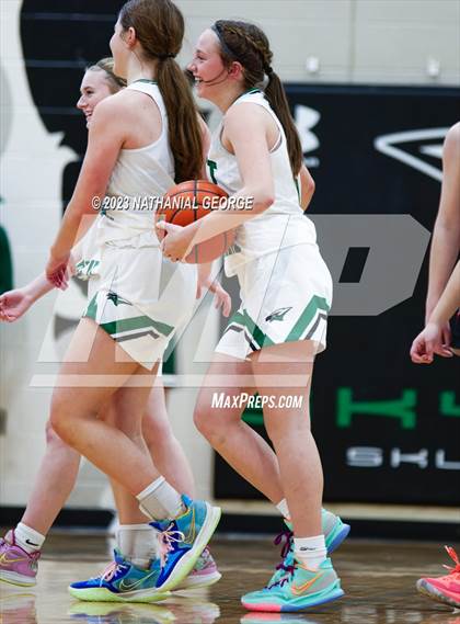 Thumbnail 2 in Duchesne @ Skutt Catholic photogallery.