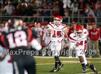 Thumbnail 1 in Mexia vs. Carthage (Texas 3A Region III Area Playoffs) photogallery.