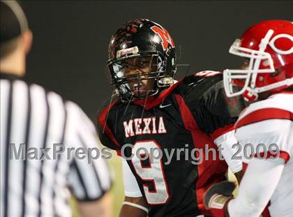 Thumbnail 1 in Mexia vs. Carthage (Texas 3A Region III Area Playoffs) photogallery.