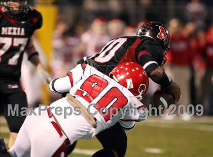 Thumbnail 3 in Mexia vs. Carthage (Texas 3A Region III Area Playoffs) photogallery.