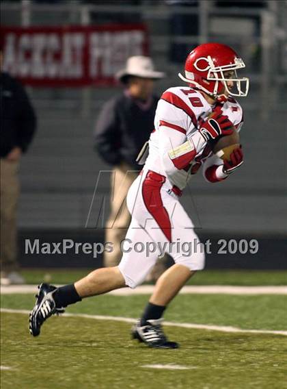 Thumbnail 1 in Mexia vs. Carthage (Texas 3A Region III Area Playoffs) photogallery.