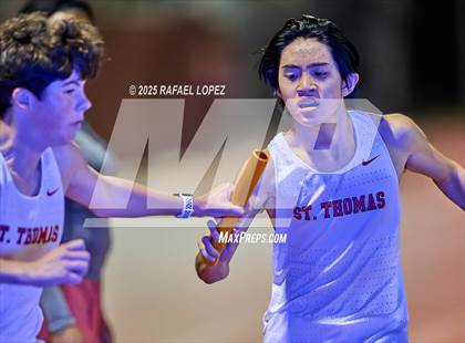 Thumbnail 2 in Eagle No Tax Relays (4x400M) photogallery.