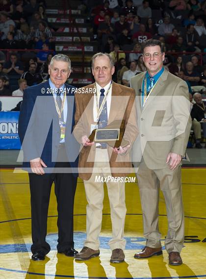 Thumbnail 1 in 2018 NYSPHSAA Wrestling Championships - Podium & Group Shots photogallery.