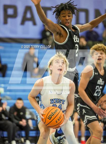 Thumbnail 2 in FR: Alta @ West Jordan (Sophomore) photogallery.