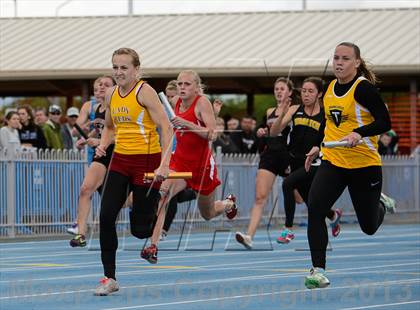Thumbnail 3 in UHSAA 3A Track and Field Championships photogallery.