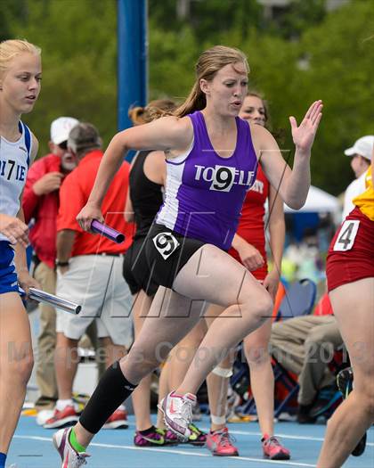 Thumbnail 2 in UHSAA 3A Track and Field Championships photogallery.