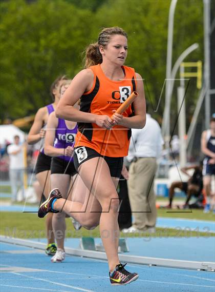 Thumbnail 3 in UHSAA 3A Track and Field Championships photogallery.