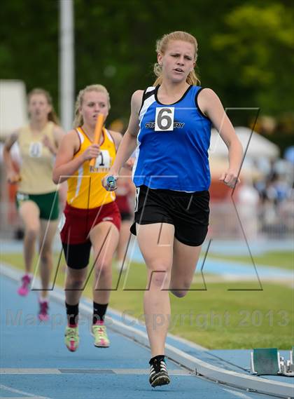 Thumbnail 1 in UHSAA 3A Track and Field Championships photogallery.