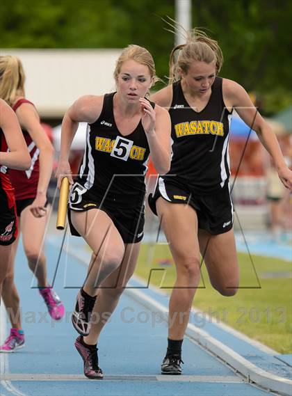 Thumbnail 2 in UHSAA 3A Track and Field Championships photogallery.