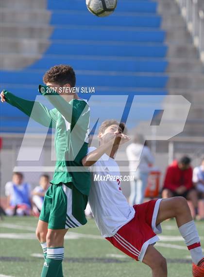 Thumbnail 1 in Hoover vs. Poway (26th Annual San Diego Holiday Classic) photogallery.