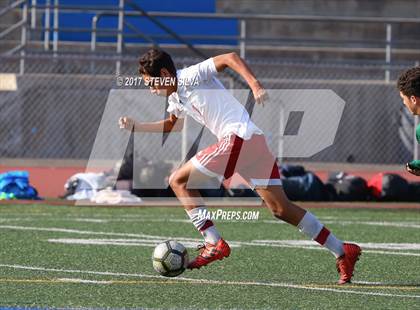 Thumbnail 2 in Hoover vs. Poway (26th Annual San Diego Holiday Classic) photogallery.