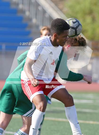 Thumbnail 2 in Hoover vs. Poway (26th Annual San Diego Holiday Classic) photogallery.