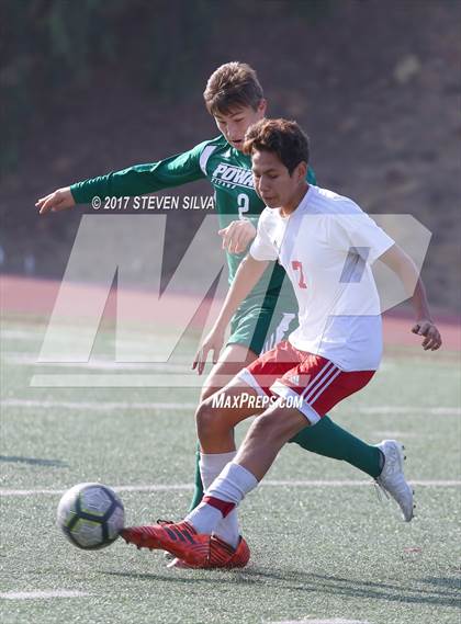 Thumbnail 3 in Hoover vs. Poway (26th Annual San Diego Holiday Classic) photogallery.
