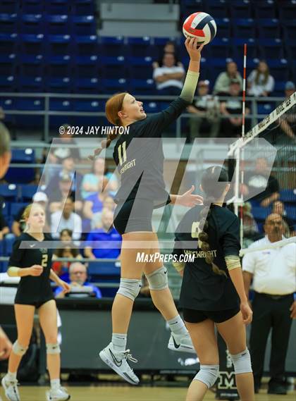 Thumbnail 2 in Whitewright vs. Valley Mills (UIL Volleyball 2A Region 2 Semi) photogallery.