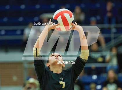 Thumbnail 2 in Whitewright vs. Valley Mills (UIL Volleyball 2A Region 2 Semi) photogallery.