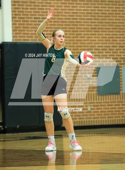 Thumbnail 1 in Whitewright vs. Valley Mills (UIL Volleyball 2A Region 2 Semi) photogallery.