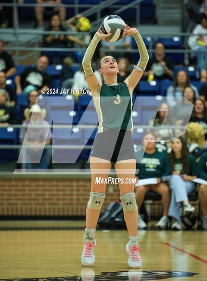 Thumbnail 3 in Whitewright vs. Valley Mills (UIL Volleyball 2A Region 2 Semi) photogallery.
