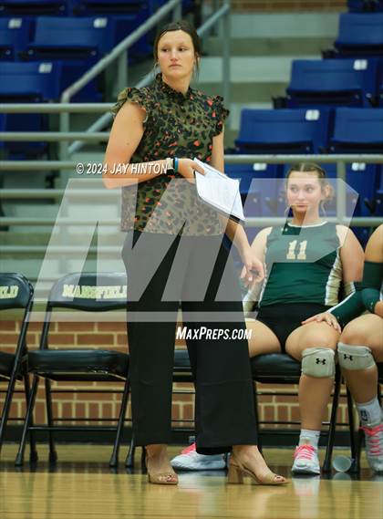 Thumbnail 1 in Whitewright vs. Valley Mills (UIL Volleyball 2A Region 2 Semi) photogallery.