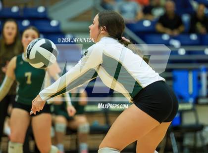 Thumbnail 3 in Whitewright vs. Valley Mills (UIL Volleyball 2A Region 2 Semi) photogallery.