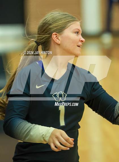 Thumbnail 1 in Whitewright vs. Valley Mills (UIL Volleyball 2A Region 2 Semi) photogallery.