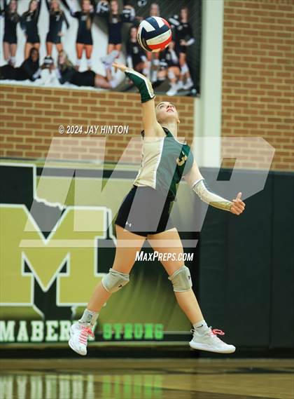 Thumbnail 1 in Whitewright vs. Valley Mills (UIL Volleyball 2A Region 2 Semi) photogallery.