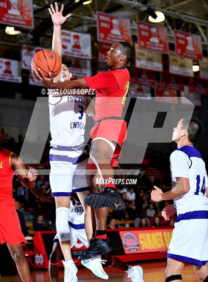 Thumbnail 2 in Foothills Christian vs. Oak Hill Academy (Nike Extravaganza) photogallery.