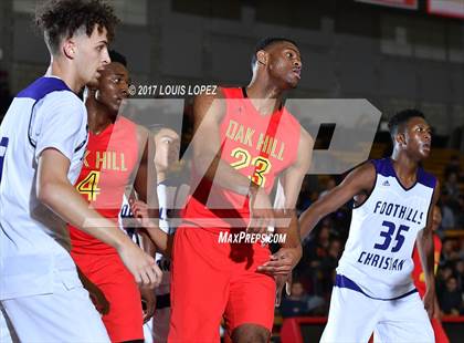 Thumbnail 1 in Foothills Christian vs. Oak Hill Academy (Nike Extravaganza) photogallery.