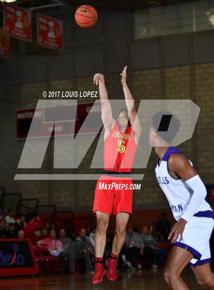 Thumbnail 2 in Foothills Christian vs. Oak Hill Academy (Nike Extravaganza) photogallery.