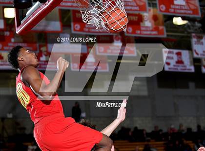 Thumbnail 3 in Foothills Christian vs. Oak Hill Academy (Nike Extravaganza) photogallery.