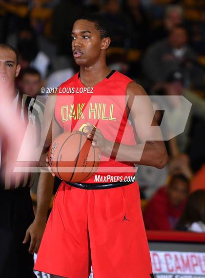 Thumbnail 1 in Foothills Christian vs. Oak Hill Academy (Nike Extravaganza) photogallery.