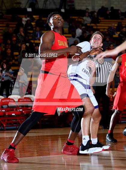 Thumbnail 2 in Foothills Christian vs. Oak Hill Academy (Nike Extravaganza) photogallery.