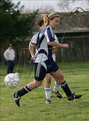 Thumbnail 2 in Lincoln vs. Nevada Union (Kennedy Tournament) photogallery.