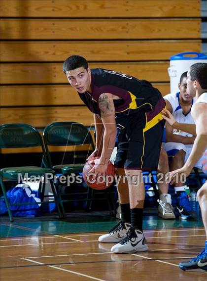 Thumbnail 1 in Arlington vs. Agoura (Santa Barbara Holiday Classic Tournament) photogallery.