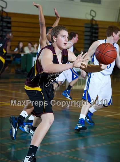 Thumbnail 1 in Arlington vs. Agoura (Santa Barbara Holiday Classic Tournament) photogallery.