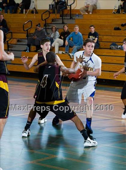 Thumbnail 1 in Arlington vs. Agoura (Santa Barbara Holiday Classic Tournament) photogallery.