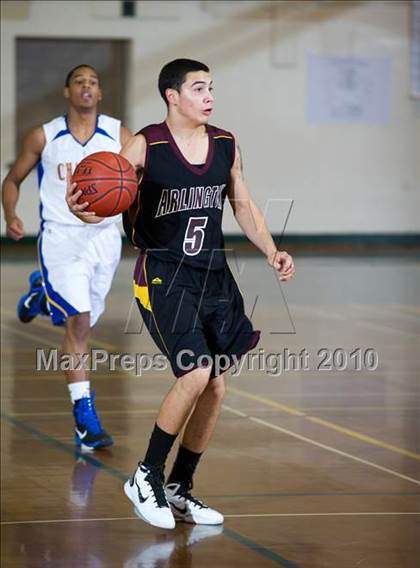 Thumbnail 3 in Arlington vs. Agoura (Santa Barbara Holiday Classic Tournament) photogallery.