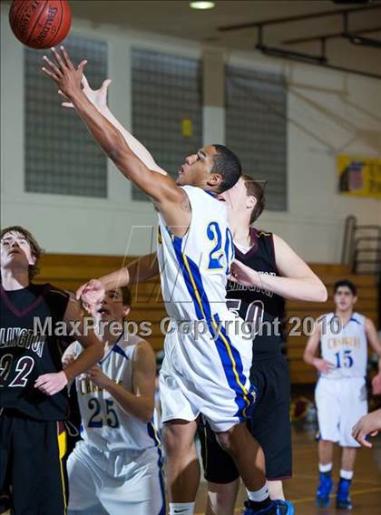 Thumbnail 3 in Arlington vs. Agoura (Santa Barbara Holiday Classic Tournament) photogallery.