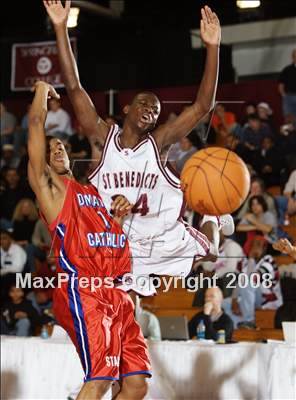 Thumbnail 2 in DeMatha Catholic vs St. Benedict's (Spalding Hoophall Classic) photogallery.