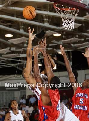 Thumbnail 2 in DeMatha Catholic vs St. Benedict's (Spalding Hoophall Classic) photogallery.