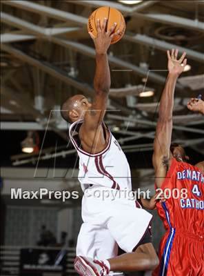 Thumbnail 3 in DeMatha Catholic vs St. Benedict's (Spalding Hoophall Classic) photogallery.