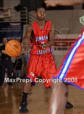 Thumbnail 2 in DeMatha Catholic vs St. Benedict's (Spalding Hoophall Classic) photogallery.