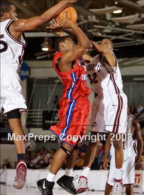 Thumbnail 3 in DeMatha Catholic vs St. Benedict's (Spalding Hoophall Classic) photogallery.