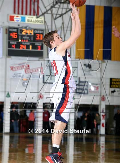 Thumbnail 2 in Cosumnes Oaks vs. Campolindo (Gridley Invitational) photogallery.