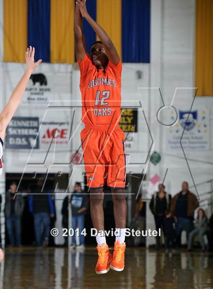 Thumbnail 1 in Cosumnes Oaks vs. Campolindo (Gridley Invitational) photogallery.