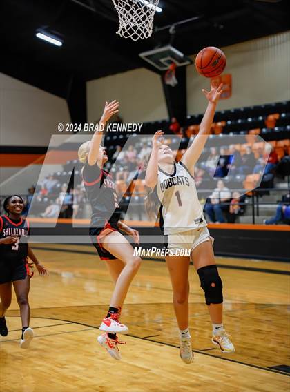Thumbnail 1 in Gary vs Shelbyville (Bobcat Classic) photogallery.