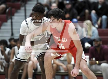 Thumbnail 2 in Mater Dei vs. Mayfair (Rancho Mirage Holiday Invitational) photogallery.