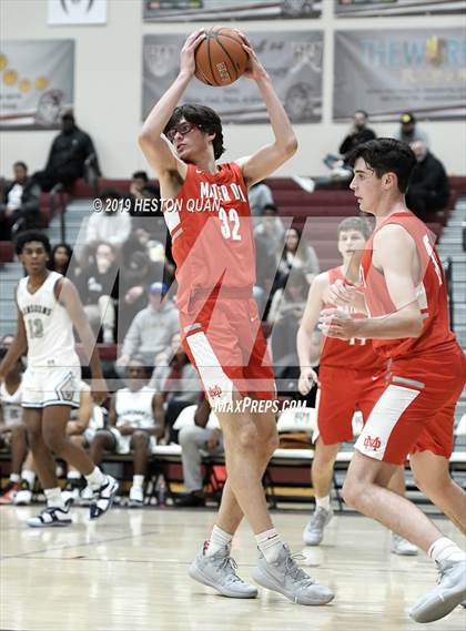 Thumbnail 1 in Mater Dei vs. Mayfair (Rancho Mirage Holiday Invitational) photogallery.